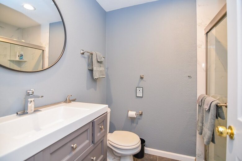 Waterfront Haven at Lake of the Ozarks - Lake Ozark, Missouri