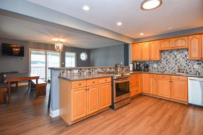 Waterfront Haven at Lake of the Ozarks - Lake Ozark, Missouri