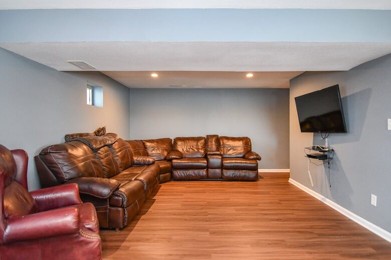 Waterfront Haven at Lake of the Ozarks - Lake Ozark, Missouri