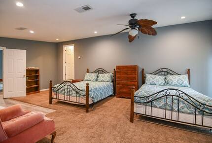 Waterfront Haven at Lake of the Ozarks - Lake Ozark, Missouri