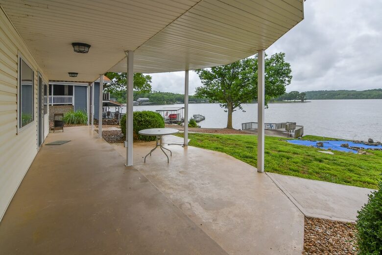 Waterfront Haven at Lake of the Ozarks - Lake Ozark, Missouri