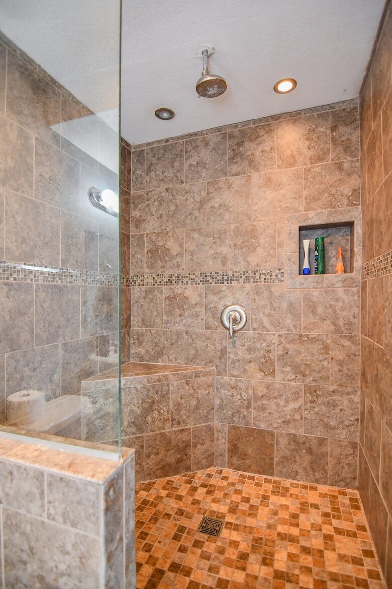 Waterfront Haven at Lake of the Ozarks - Lake Ozark, Missouri