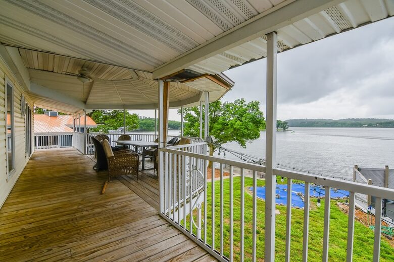 Waterfront Haven at Lake of the Ozarks - Lake Ozark, Missouri