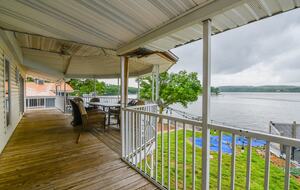 Waterfront Haven at Lake of the Ozarks - Lake Ozark, Missouri