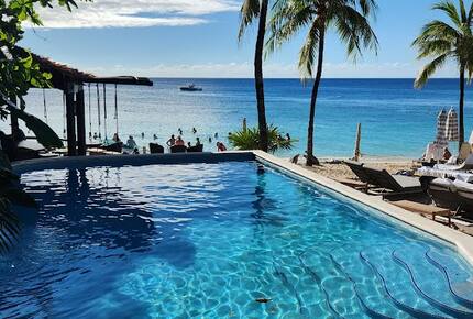 Western Caribbean | Roatan West Bay Beach Studio Residence - West Bay Beach, Honduras