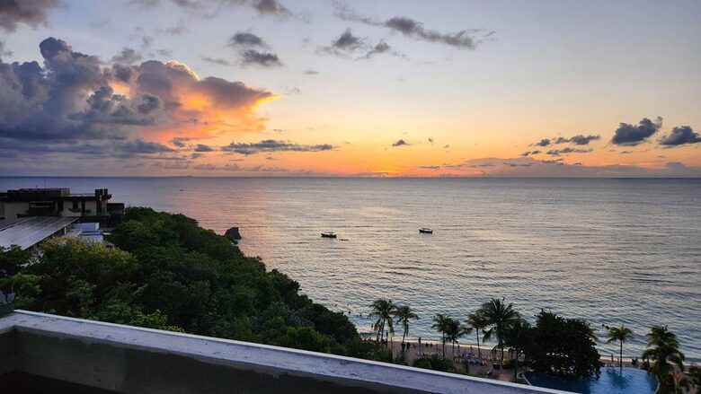 Western Caribbean | Roatan West Bay Beach Studio Residence - West Bay Beach, Honduras