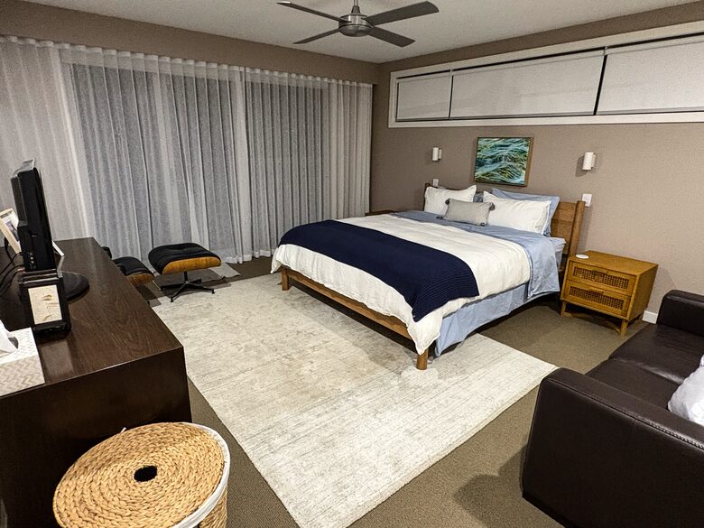 Elevated Coastal Luxury with Private Pool & Views - Avoca Beach, Australia