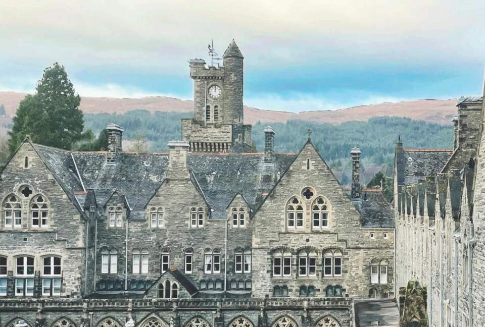 The Classrooms, Loch Ness Abbey, Pool & Spa - Fort Augustus, United Kingdom