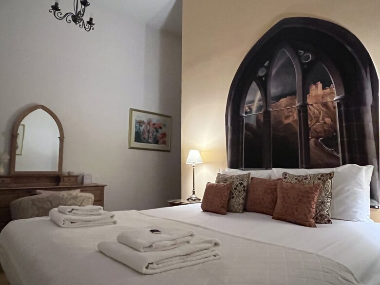 The Classrooms, Loch Ness Abbey, Pool & Spa - Fort Augustus, United Kingdom