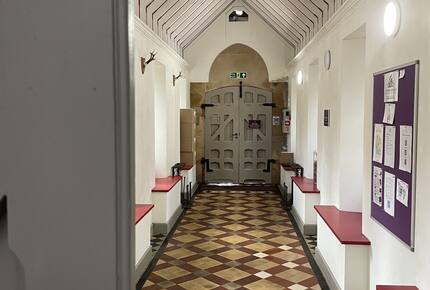 The Classrooms, Loch Ness Abbey, Pool & Spa - Fort Augustus, United Kingdom