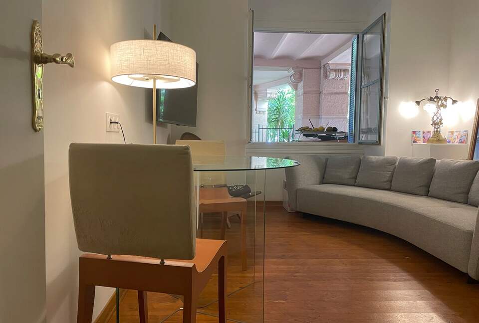 Belle Époque Restomod Apartment - Menton, France