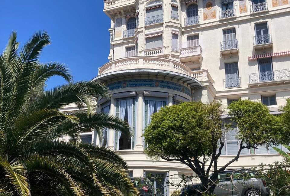 Belle Époque Restomod Apartment - Menton, France