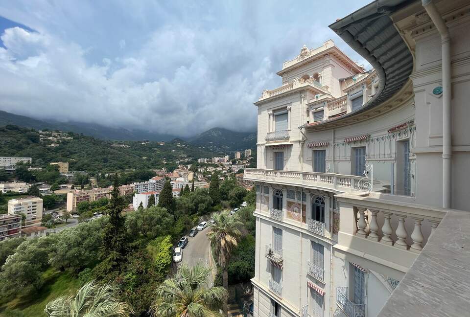 Belle Époque Restomod Apartment - Menton, France