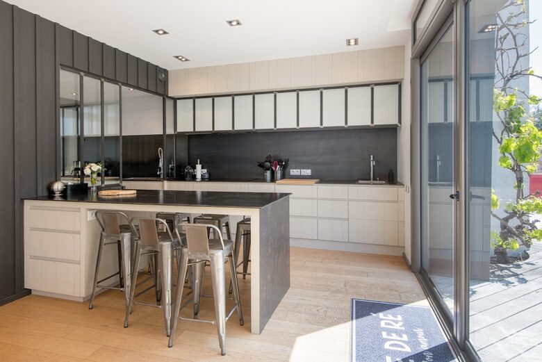 Refined Island Living on the Île de Ré - Le Bois-Plage-en-Ré, France