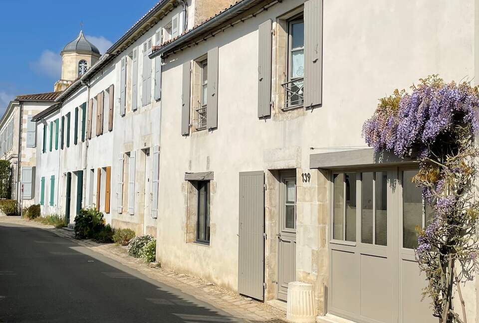 Refined Island Living on the Île de Ré - Le Bois-Plage-en-Ré, France