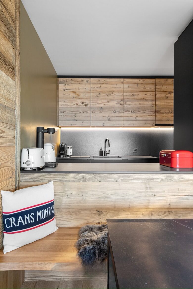 Alpine Apartment with Panoramic Alps Views - Crans-Montana, Switzerland