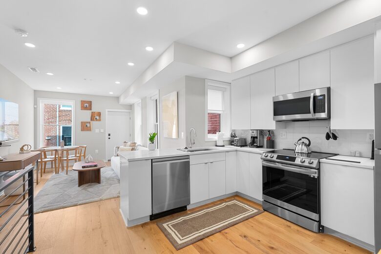 Capitol Hill Charm with Modern Comfort - Capitol Hill, Washington DC