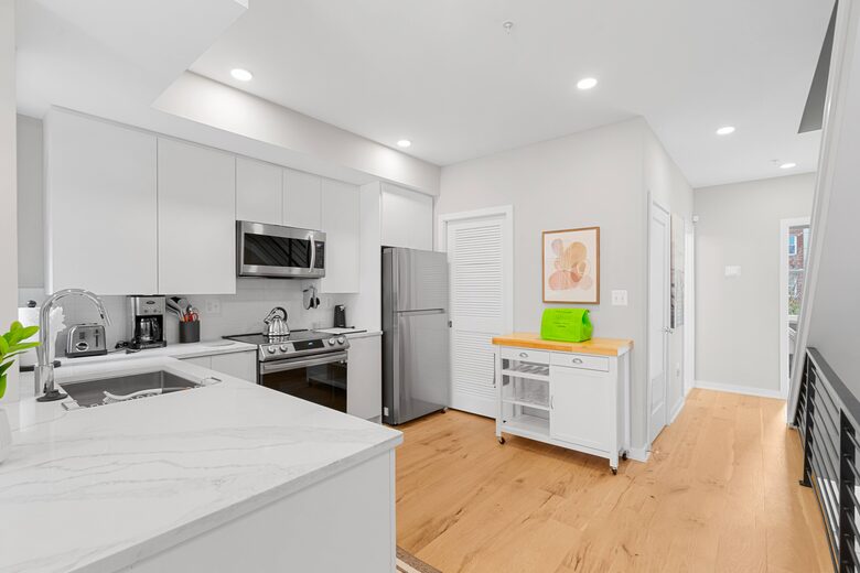 Capitol Hill Charm with Modern Comfort - Capitol Hill, Washington DC