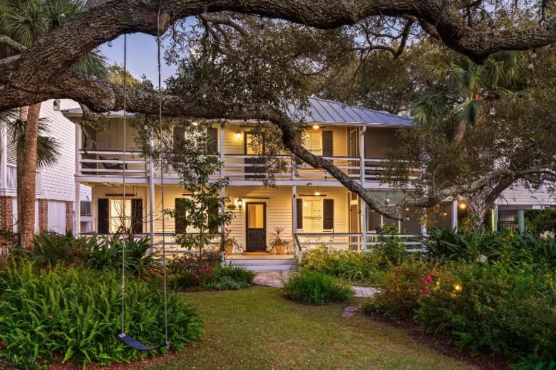 Southern Coastal Retreat on Tybee Island - Tybee Island, Georgia