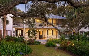 Southern Coastal Retreat on Tybee Island - Tybee Island, Georgia