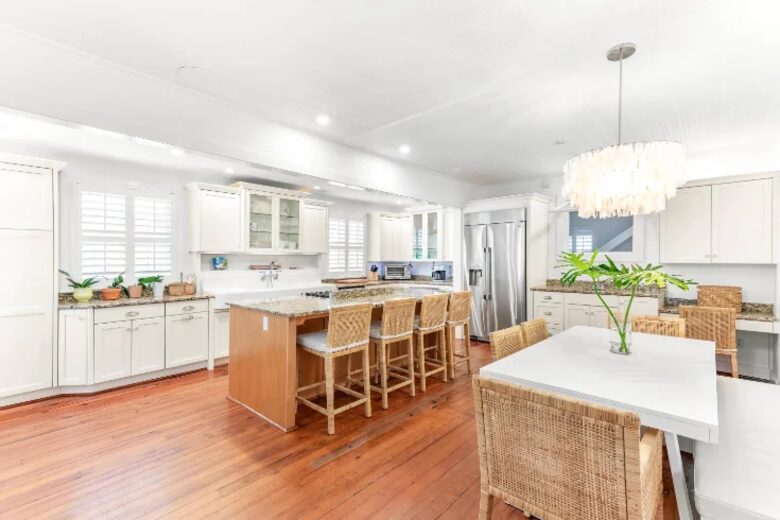 Southern Coastal Retreat on Tybee Island - Tybee Island, Georgia