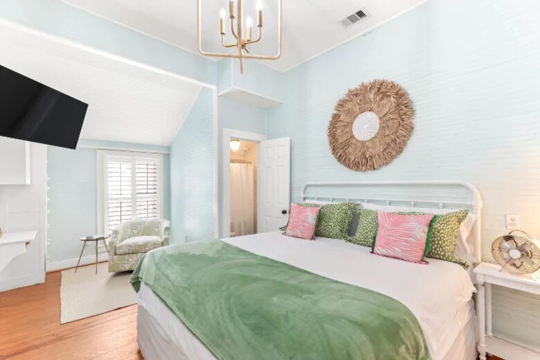 Southern Coastal Retreat on Tybee Island - Tybee Island, Georgia