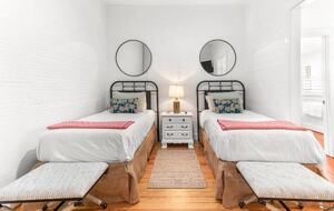 Southern Coastal Retreat on Tybee Island - Tybee Island, Georgia