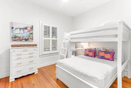 Southern Coastal Retreat on Tybee Island - Tybee Island, Georgia