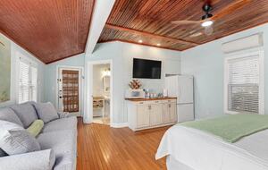 Southern Coastal Retreat on Tybee Island - Tybee Island, Georgia