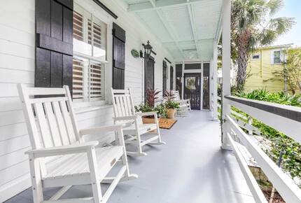 Southern Coastal Retreat on Tybee Island - Tybee Island, Georgia