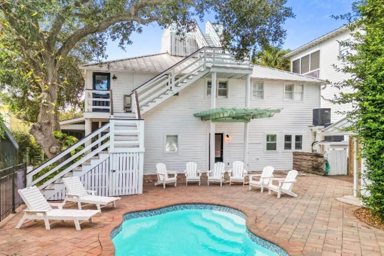 Southern Coastal Retreat on Tybee Island - Tybee Island, Georgia