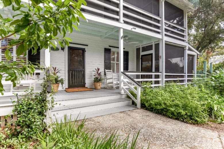 Southern Coastal Retreat on Tybee Island - Tybee Island, Georgia