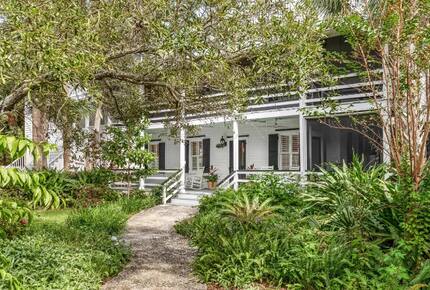 Southern Coastal Retreat on Tybee Island - Tybee Island, Georgia