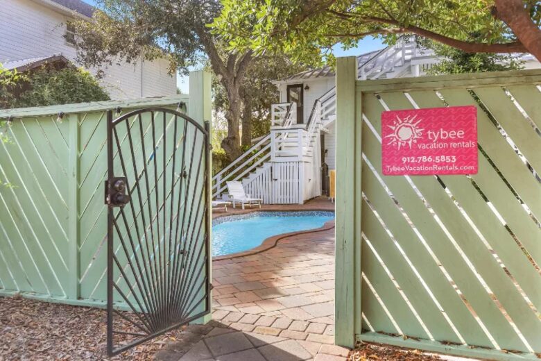 Southern Coastal Retreat on Tybee Island - Tybee Island, Georgia