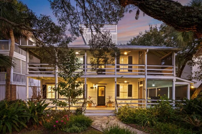 Southern Coastal Retreat on Tybee Island - Tybee Island, Georgia