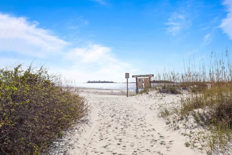 Southern Coastal Retreat on Tybee Island - Tybee Island, Georgia
