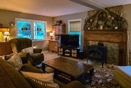 Serenity Cove Retreat - Tignall, Georgia