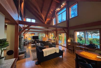 Cliffside Elegance on the Pacific - Pacific Beach, Washington