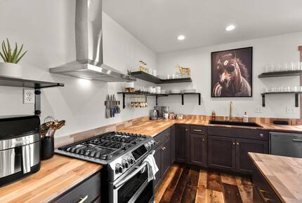 Rustic-Chic 30-Acre Retreat near Whitefish - Kalispell, Montana