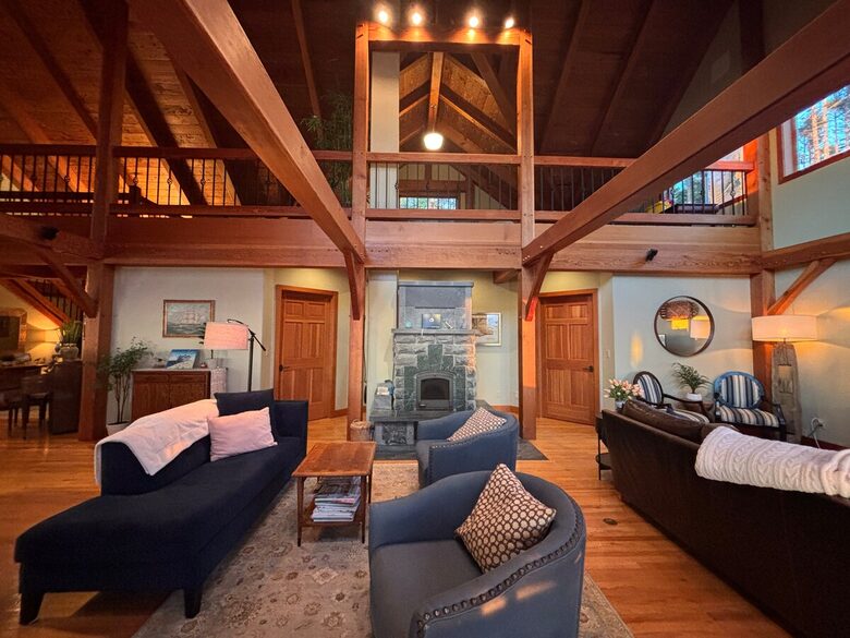 Cliffside Elegance on the Pacific - Pacific Beach, Washington