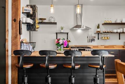 Rustic-Chic 30-Acre Retreat near Whitefish - Kalispell, Montana