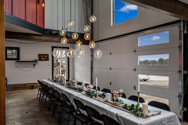 Rustic-Chic 30-Acre Retreat near Whitefish - Kalispell, Montana