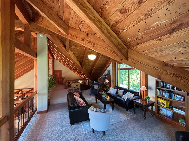 Cliffside Elegance on the Pacific - Pacific Beach, Washington