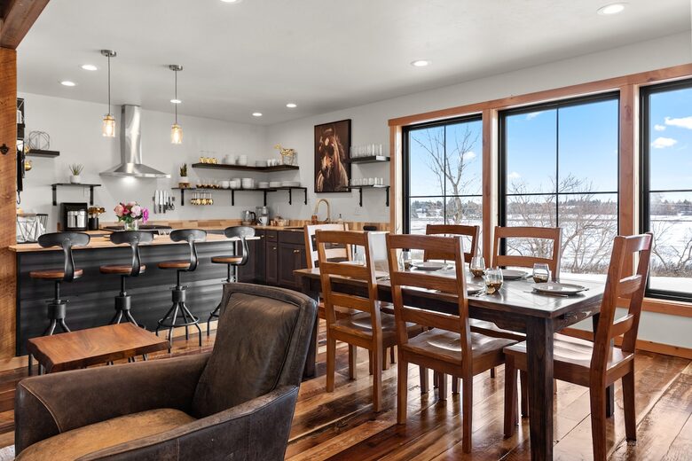 Rustic-Chic 30-Acre Retreat near Whitefish - Kalispell, Montana