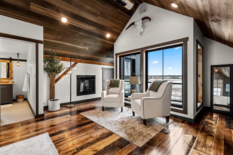 Rustic-Chic 30-Acre Retreat near Whitefish - Kalispell, Montana