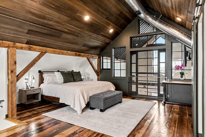 Rustic-Chic 30-Acre Retreat near Whitefish - Kalispell, Montana