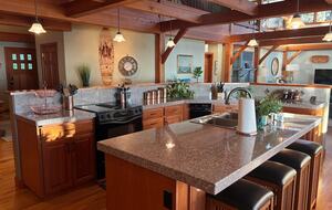 Cliffside Elegance on the Pacific - Pacific Beach, Washington