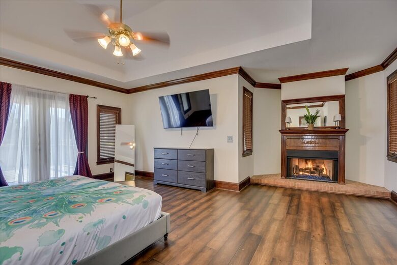 Poolside and Waterfront Bliss in Evans - Evans, Georgia