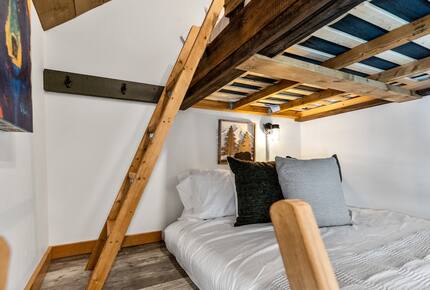 Rustic-Chic 30-Acre Retreat near Whitefish - Kalispell, Montana