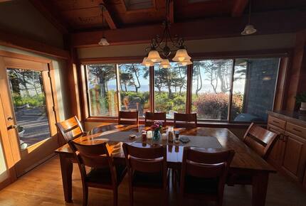 Cliffside Elegance on the Pacific - Pacific Beach, Washington